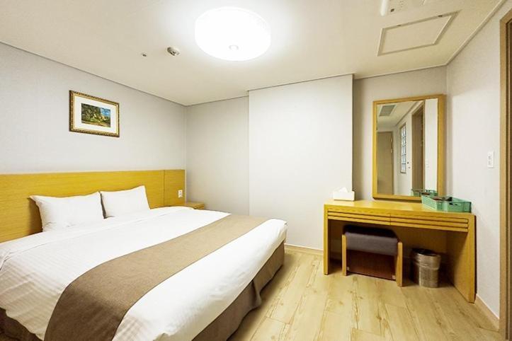 Mohang Haenaru Family Hotel Buan Rom bilde